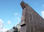 Visit Soviet War Memorial, Treptower Park, Berlin, Germany