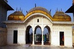 Overnight Agra Taj Mahal Tour From Delhi