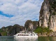 Ha Long Bay Full Day Tour : Kayak,Cave Explore,Swimming from Tuan Chau Island