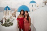 Private Vacation Photography Session with Local Photographer in Santorini
