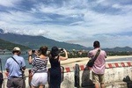 Bus Da Nang to Hue Stop visit Hai Van Pass and Lang Co Beach