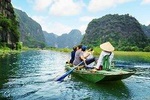 Luxury Trang An - Bai Dinh Pagoda - Mua Cave Full-day Trip by Limousine