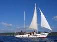 Coongoola Full Day Cruise Including Moso Island and Snorkeling in Vanuatu