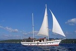 Coongoola Full Day Cruise Including Moso Island and Snorkeling in Vanuatu