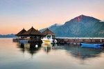 Experience Volcano Lake and Natural Hot Spring Tour 