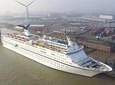 Tilbury Cruise Terminal to Gatwick Airport Private Arrival Transfer 