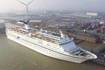 Tilbury Cruise Terminal to Gatwick Airport Private Arrival Transfer 