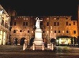 Small-Group Ferrara Tour of City Highlights by Night