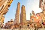 Bologna Tour of Must-See Attractions with Local Top Rated Guide