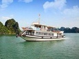 Halong Bay Full Day Tour with All-Inclusive: Boat, Kayak, Island, Cave and Lunch