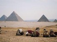 Private Tour to Giza Pyramids, Sphinx, Egyptian Museum, and Bazaar