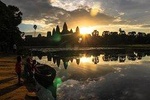 Angkor Wat Small Group Tour with Sunrise 