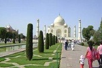 Taj Mahal and Agra Tour for 2 Days by Train