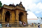 Shore Excursion Colombo Port to Kelaniya Temple & Colombo City for 3 to 4 People