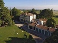 Art and taste tour: from Magnani Rocca to Parma ham