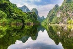 Bai Dinh pagoda & Trang An grottoes one day trip