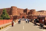 Taj Mahal & Agra Fort: Private Sunrise Tour from Delhi