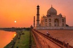 Taj Mahal Tour by Gatimaan Express Train