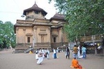 Shore Excursion Colombo Port to Kelaniya Temple & Colombo City for 7 to 12 Pax