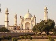 One day tour: Aurangabad, Daulatabad & Khultabad with home-stay