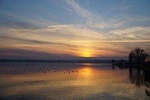 Unforgettable Speedboat Tour Of Lake Trasimeno With Gourmet Tasting - Umbria