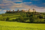 Discover Tuscany from Rome: private 12 Hours tour