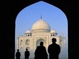 Romantic Honeymoon Tour In Taj Mahal Suroundings