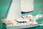 4-Hour Private 44' Leopard Luxury Catamaran Tour w/ Food, Open Bar & Snorkeling
