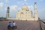 Luxury Sunrise Taj Mahal Tour from Delhi By Car.