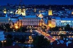 Transfer from Budapest to Prague: Private sightseeing daytrip with two stops