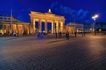 Private Transfer from Warsaw to Berlin with 2 Sightseeing stops