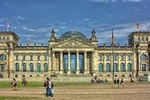Private Transfer from Vienna to Berlin with 2 Sightseeing Stops