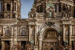 Private Transfer from Amsterdam to Berlin with 2 Sightseeing Stops