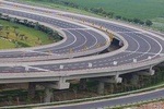 Smooth Departure Transfer by Car from Agra to Lucknow