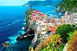 Cinque Terre Walking Tour with Food and Wine Tastings