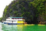 John Gray's Sea Canoeing Trip with Loy Kratong