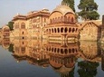 Full Day Fatehpur Sikri, Bharatpur and Deeg Palace Tour