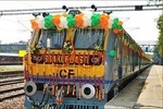 Private Transfer From Agra Train Station or Airport To Agra Hotels