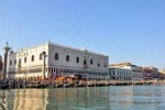Private Venice City Tour and Gondola Ride