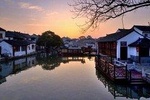 Tongli Water Village Tour from Shanghai including Boat Ride and Tuisi Garden