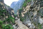 2 Days Tiger Leaping Gorge Hiking Small Group Tour