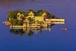 Jagmandir Island Udaipur Skip-The-Line E-Tickets with Transfers