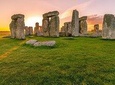 Private Transfer: Central London to Southampton Cruise Port Via Stonehenge