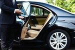 Private Transfer: Toronto Pearson Airport or Queen's University Kingston or Town