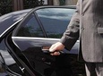 Low Cost :- Hire an Executive Luxury Car Services in Toronto