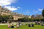 Explore Le Marais like a local - Private walking tour