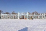 All Inclusive Ice House Hot Pot Experience with Harbin Ice and Snow Festival Tour