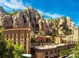 Private Montserrat Tour & Organic Winery Plus Local Lunch from Barcelona 