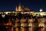 Prague private evening tour - taking gorgeous pictures from viewpoints