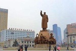 4-Hour Private Tour to Shenyang Zhongshan Square and Xingshun Night Market
